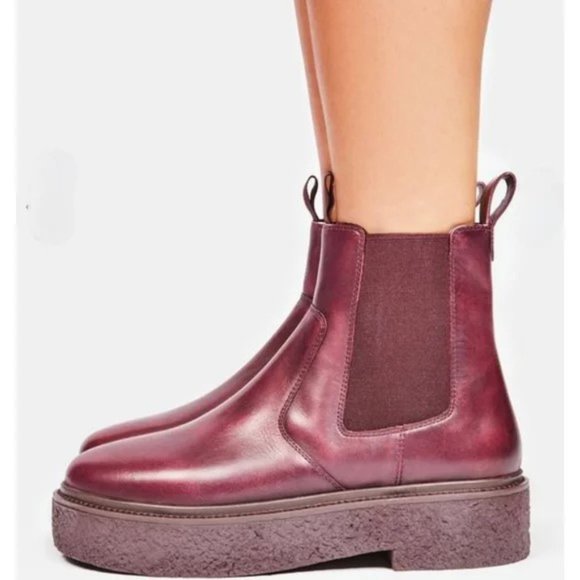 Free People Carmel Chelsea Boots - Picture 7 of 14